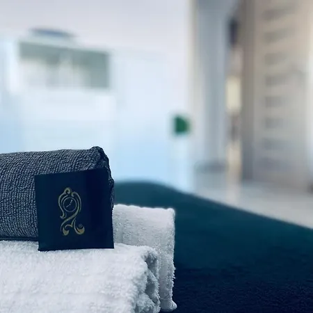 Daire Na Poddaszu M.ch. - *