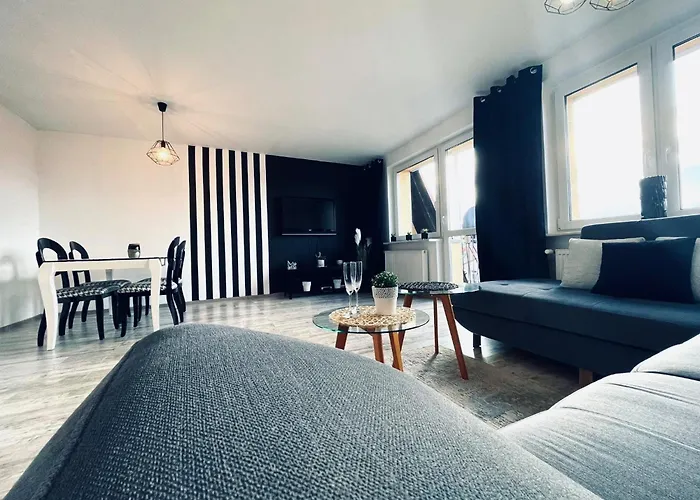 Na Poddaszu M.ch. - * Ustka