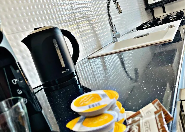 Na Poddaszu M.ch. - *